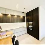 Charming 2 Bedrooms Flat